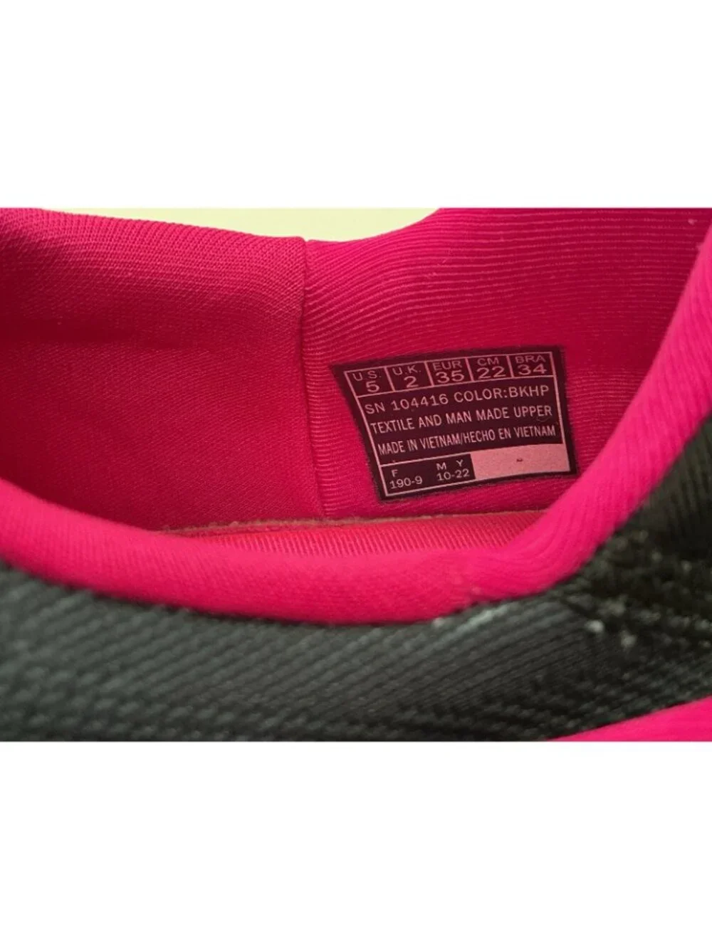 Skechers mesh slip